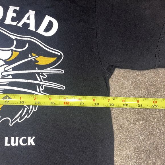 Born Dead Clothing Short Sleeve Black T Shirt Hard Luck Big Cat Size Medium - Picture 3 of 5